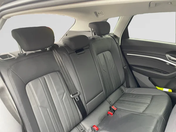 AUDI e-tron (2023) — foto 6 van 20