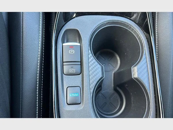 Nissan JUKE (2022) — foto 13 van 29
