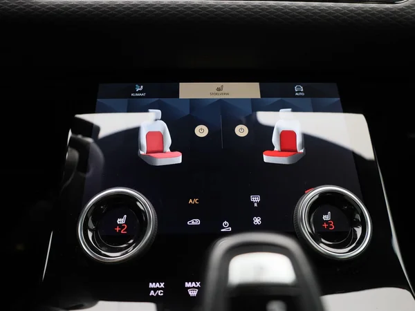Land Rover Range Rover Evoque (2023) — foto 14 van 54