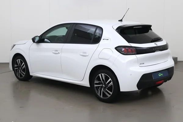 Peugeot 208 (2023) — foto 13 van 19