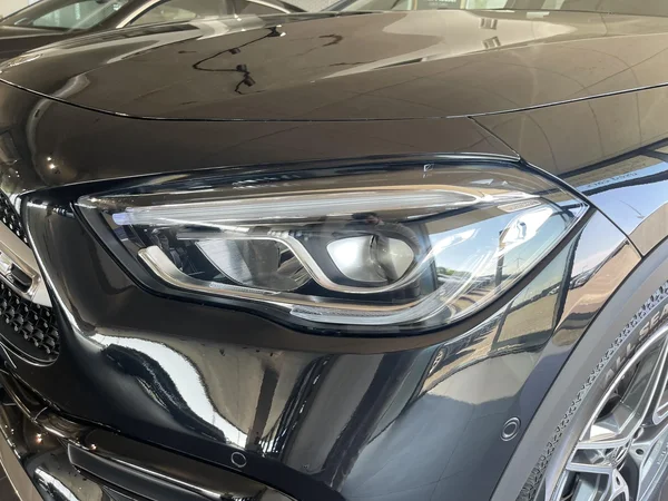 Mercedes-Benz GLA (2021) — foto 11 van 14