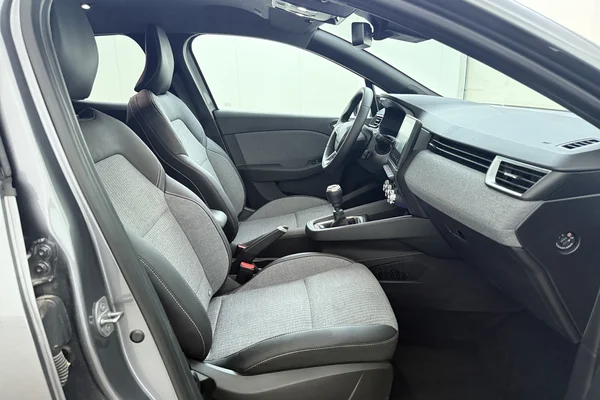 Renault Clio V Phase II (2026) — foto 15 van 17