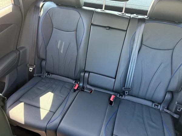 VOLKSWAGEN Tiguan (2026) — foto 13 van 24