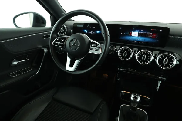 Mercedes-Benz A-Klasse (2020) — foto 4 van 16