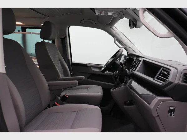 VOLKSWAGEN T6.1 California (2023) — foto 2 van 24