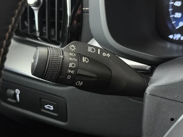 VOLVO XC60 (2021) — foto 19 van 31