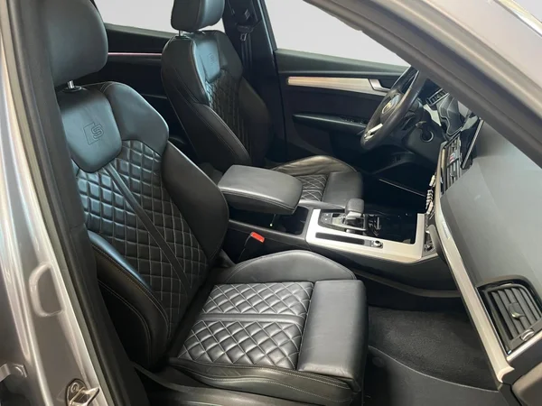 AUDI Q5 Sportback PHEV (2021) — foto 10 van 24