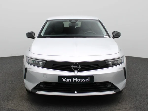 Opel Astra (2023) — foto 23 van 37