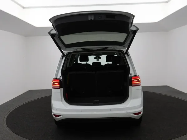 Volkswagen Touran (2025) — foto 27 van 29