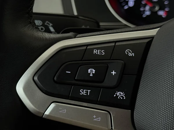 VOLKSWAGEN Passat Variant (2022) — foto 9 van 29