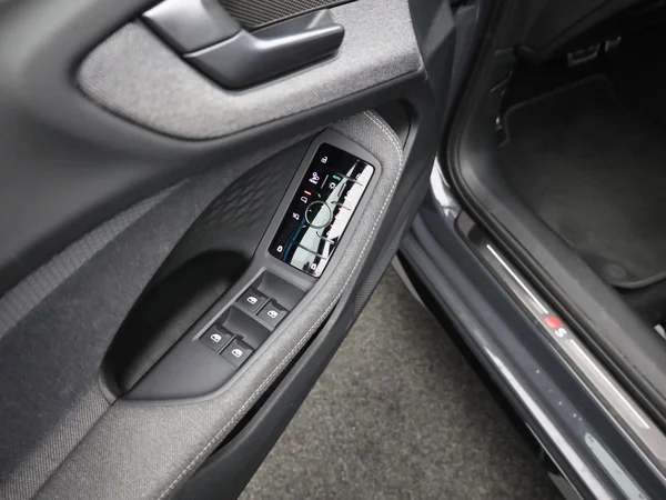 AUDI A5 Avant (2025) — foto 29 van 33