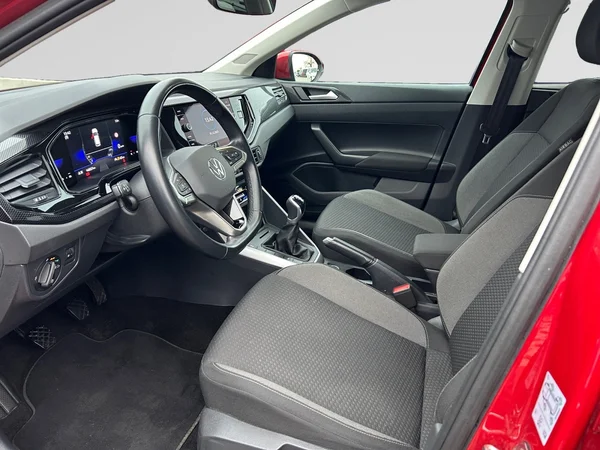 VOLKSWAGEN Taigo (2022) — foto 8 van 11