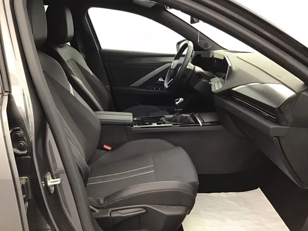 Opel Astra Sports Tourer (2025) — foto 37 van 40