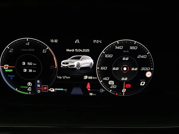 CUPRA Leon ST (2025) — foto 13 van 24