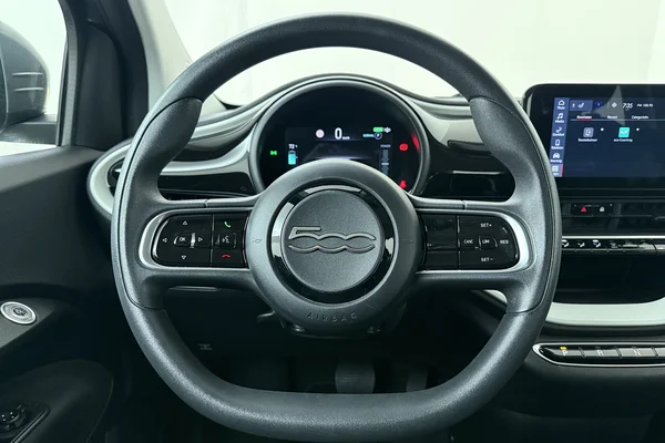 Fiat E-500 (2024) — foto 2 van 22