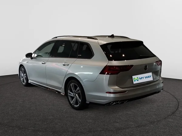 VOLKSWAGEN Golf VIII SW (2024) — foto 16 van 22
