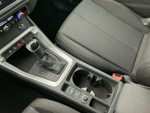 AUDI Q3 (2022) — foto 18 van 36