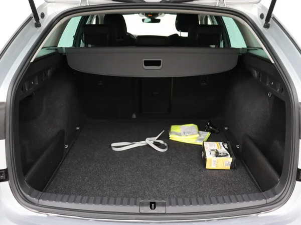 SKODA Octavia Combi (2024) — foto 6 van 18