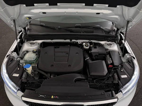 VOLVO XC40 (2021) — foto 6 van 30