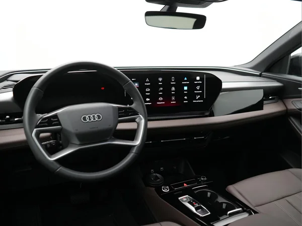 AUDI Q6 Sportback e-tron (2025) — foto 4 van 34