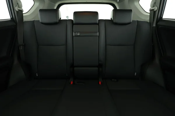 Toyota RAV4 (2018) — foto 6 van 16