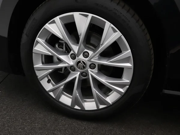 SKODA Superb Combi (2026) — foto 11 van 21