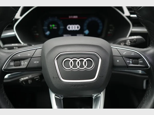AUDI Q3 (2021) — foto 3 van 30