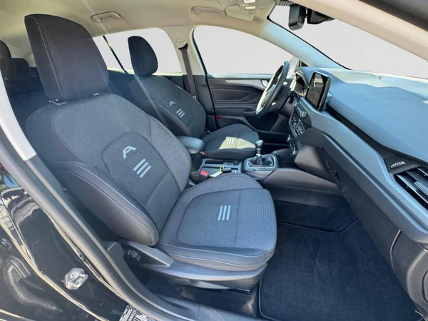 FORD Focus SW Active (2022) — foto 8 van 23