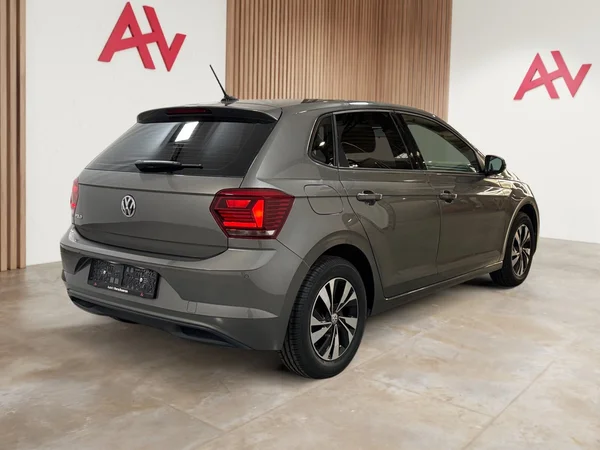 Volkswagen Polo (2018) — foto 24 van 28