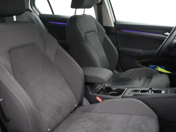 Volkswagen Golf (2022) — foto 8 van 24