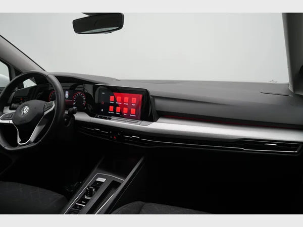 VOLKSWAGEN Golf VIII SW (2021) — foto 20 van 26