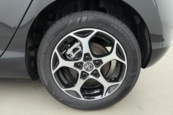 MG MG3 Hybrid+ (HEV) (2026) — foto 13 van 16
