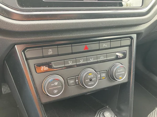 VOLKSWAGEN T-Roc (2021) — foto 10 van 21