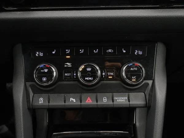 SKODA Kodiaq (2024) — foto 21 van 32