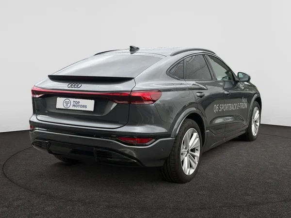 AUDI Q6 Sportback e-tron (2025) — foto 7 van 14