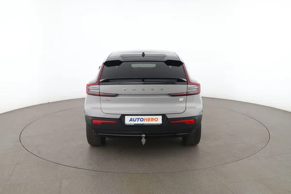 Volvo C40 (2022) — foto 11 van 16