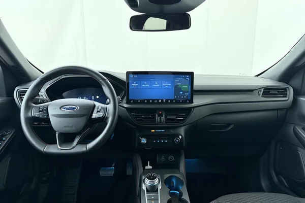 Ford Kuga FHEV (2025) — foto 24 van 24