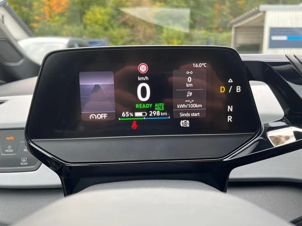 VOLKSWAGEN ID.3 (2021) — foto 2 van 16