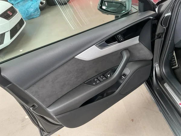 AUDI A4 SW (2020) — foto 7 van 24