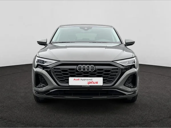AUDI Q8 e-tron Sportback (2025) — foto 20 van 24
