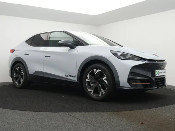 CUPRA Tavascan (2025) — foto 15 van 23