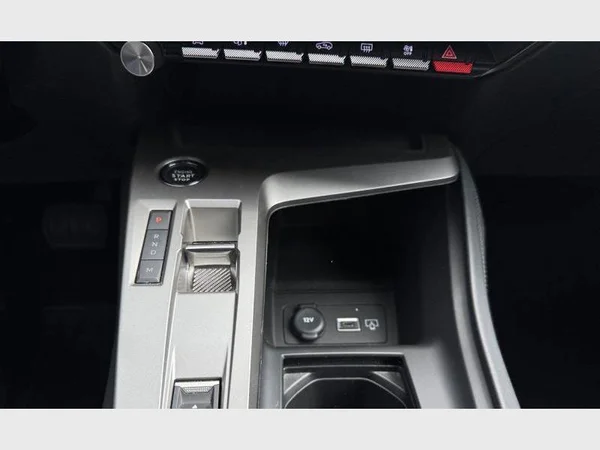 Peugeot 308 SW (2024) — foto 16 van 26