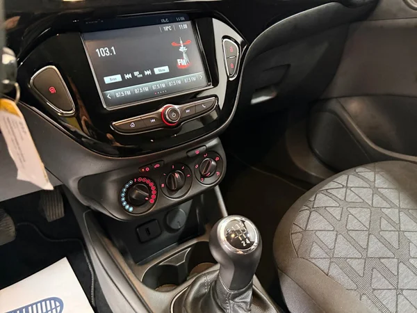 Opel Corsa (2019) — foto 9 van 29