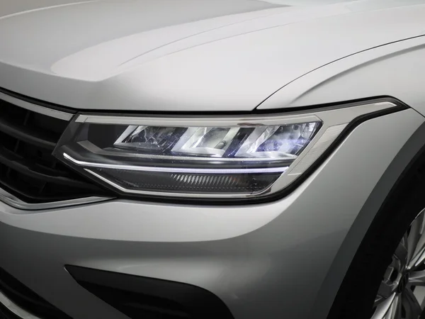Volkswagen Tiguan (2023) — foto 13 van 43