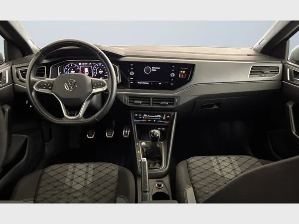 Volkswagen Taigo (2024) — foto 2 van 15