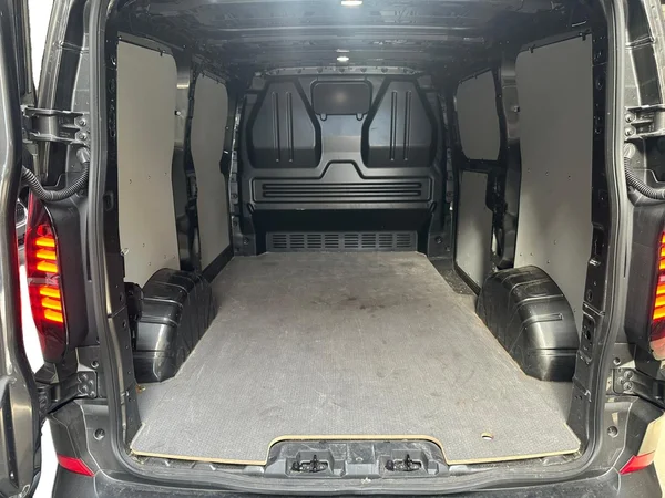 VOLKSWAGEN Transporter T7 28 Fourgon Swb Dsl (2026) — foto 10 van 21