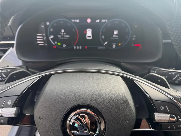 SKODA Scala (2024) — foto 13 van 22