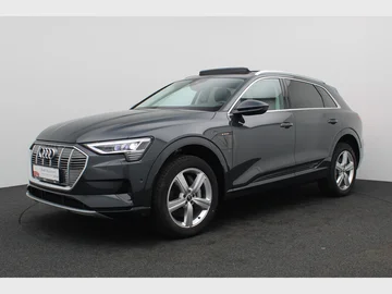AUDI e-tron (2022)