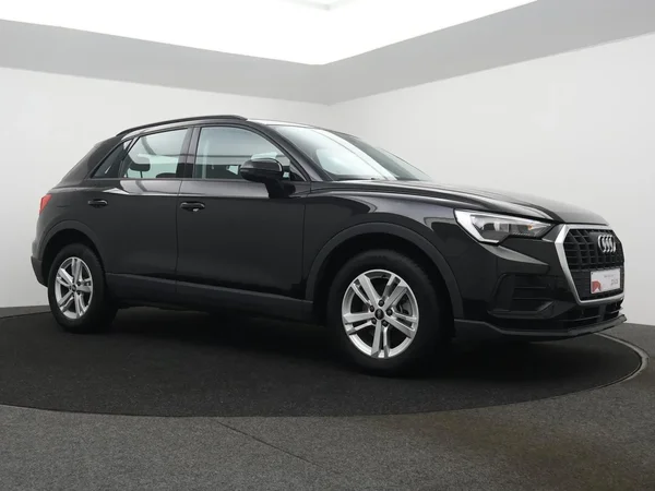 Audi Q3 (2023) — foto 12 van 29