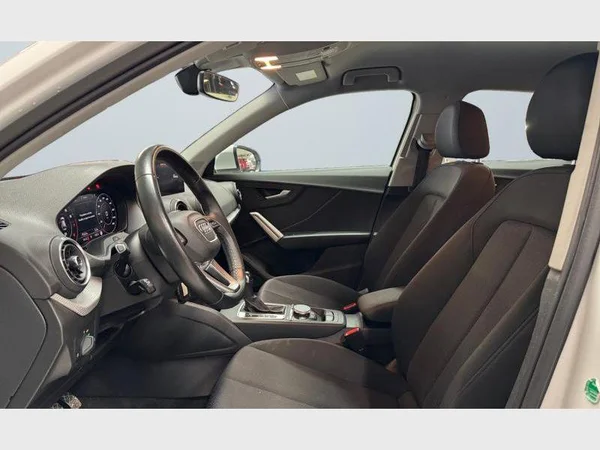 Audi Q2 (2023) — foto 2 van 28